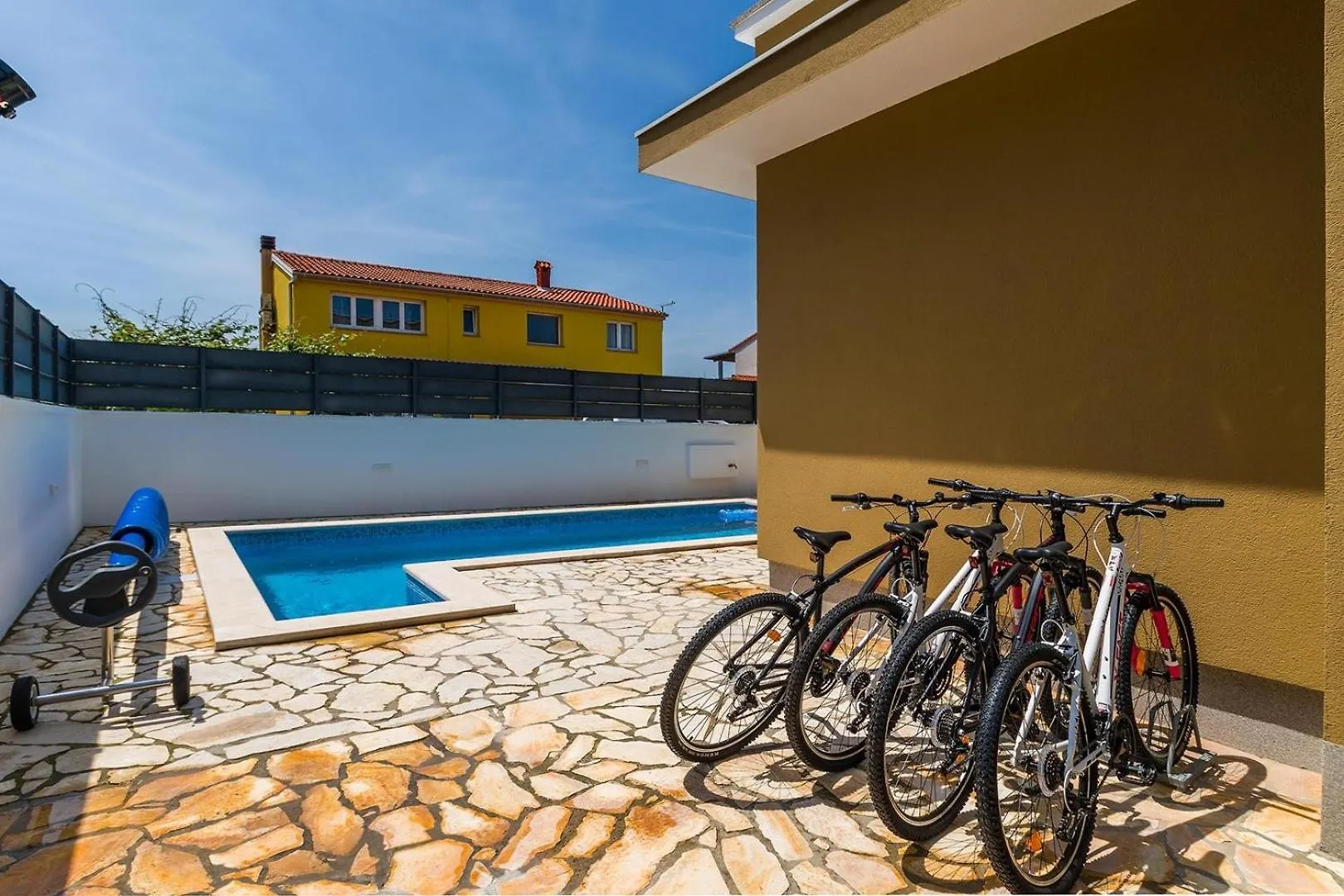 פולה Villa Sunce