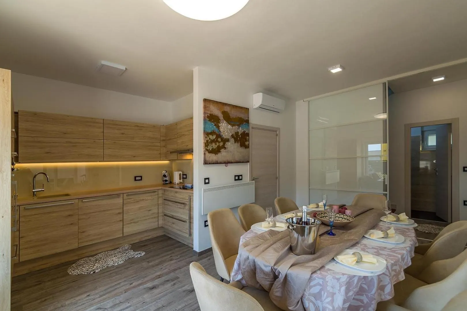 פולה Villa Sunce 0*,  קרואטיה