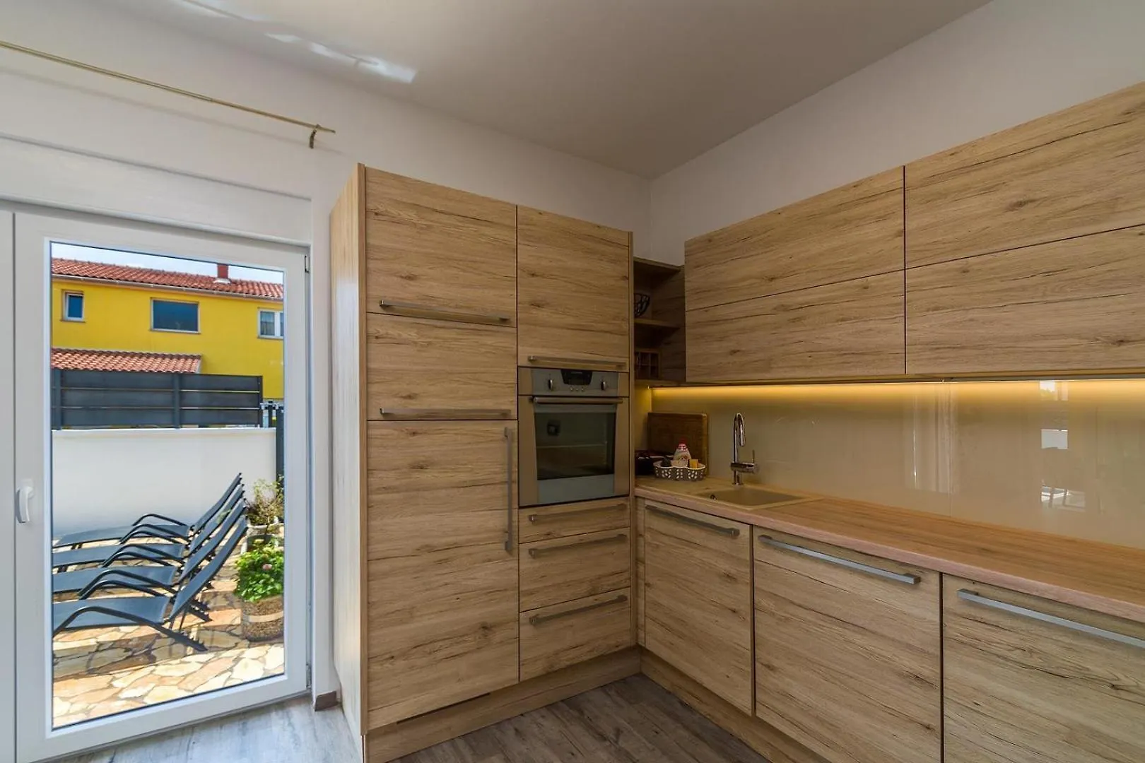 פולה Villa Sunce 0*,  קרואטיה